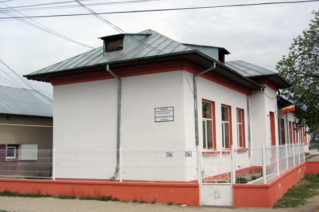 scoala palanca